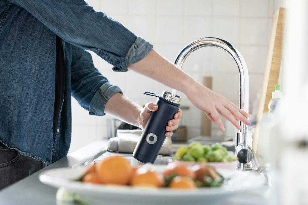 Água e hidratação em ambiente doméstico